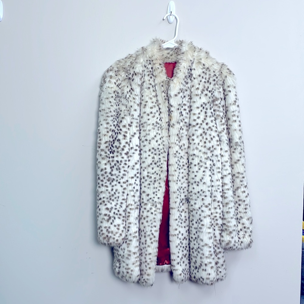 Women’s Vintage Faux Fur Coat